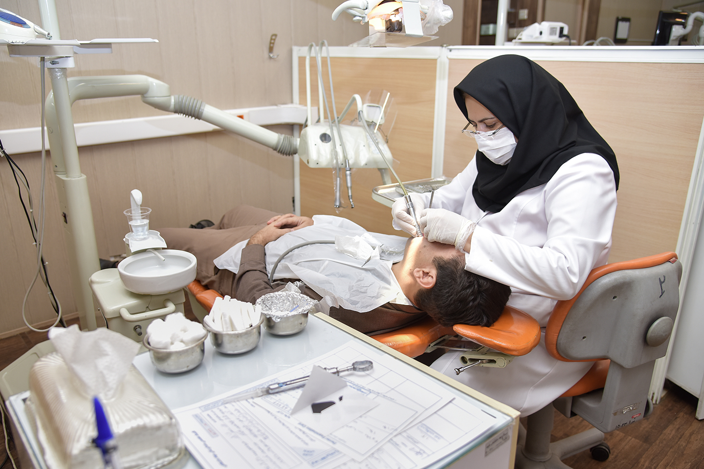 کلنیک تخصصی دندانپزشکی جهاددانشگاهی مشهد