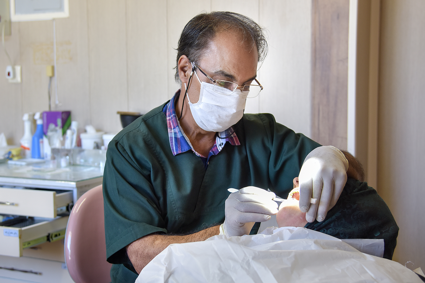 کلینیک تخصصی دندانپزشکی جهاددانشگاهی مشهد